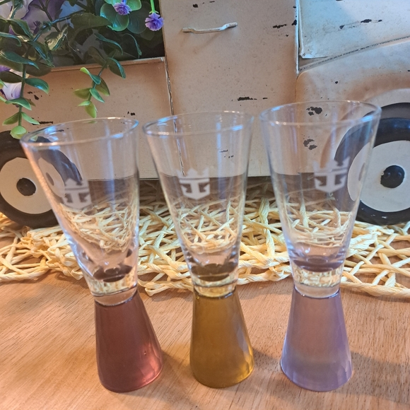 Royal Caribbean shot glasses set of 3 and set of 2 novelty shot glasses - Picture 6 of 8